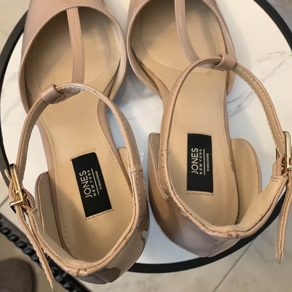 Jones New York Heels - Picture 9 of 16